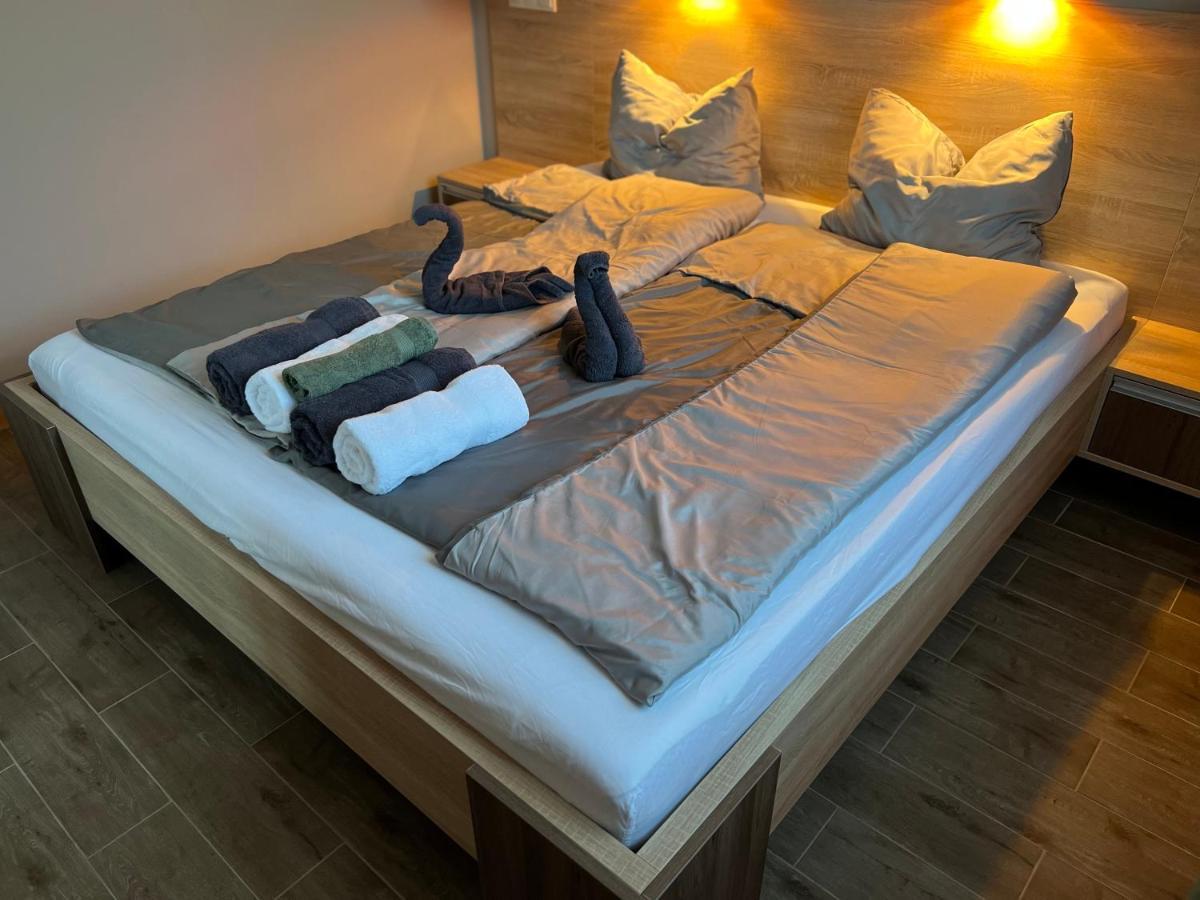 Th-Lux Apartman Hajdúszoboszló Екстериор снимка