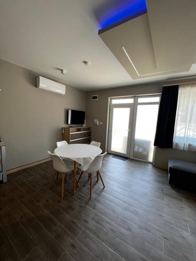 Th-Lux Apartman Hajdúszoboszló Екстериор снимка