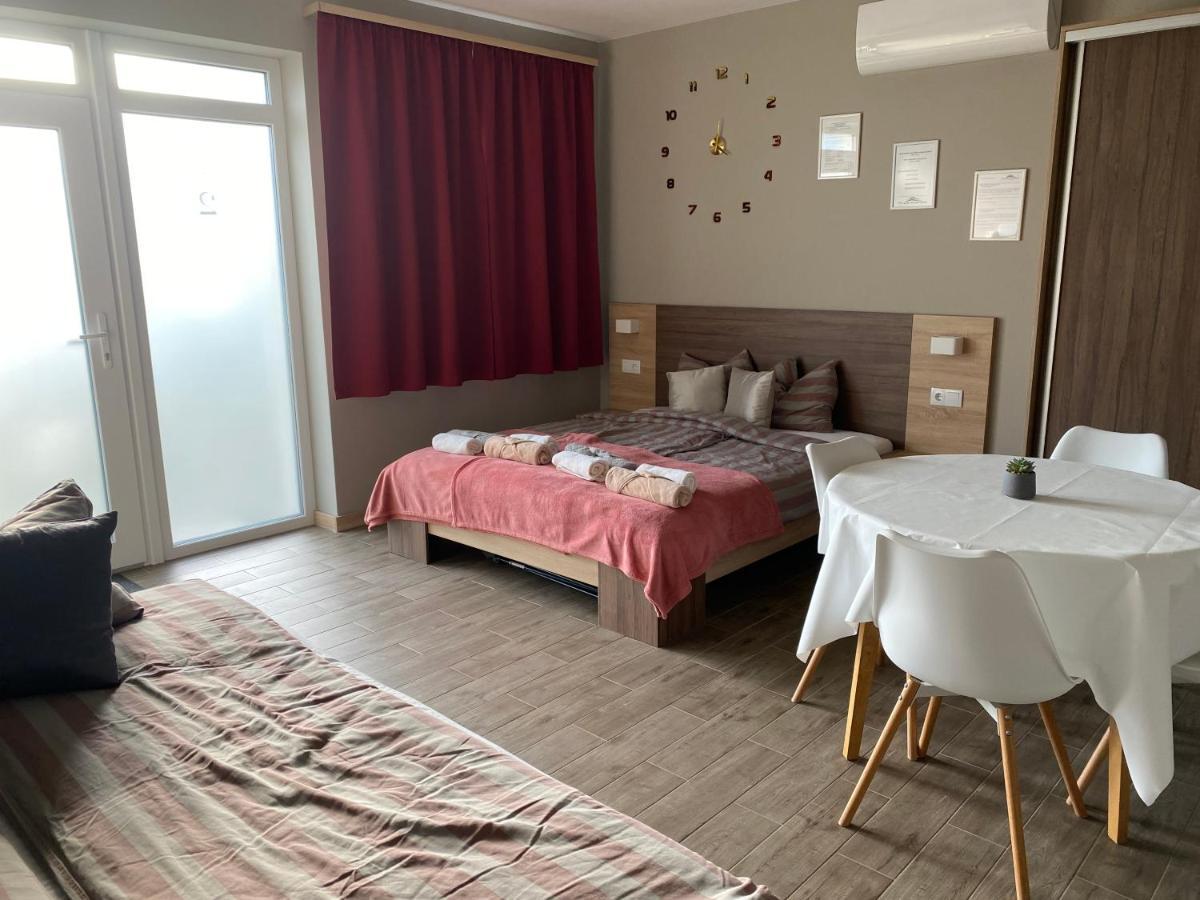 Th-Lux Apartman Hajdúszoboszló Екстериор снимка
